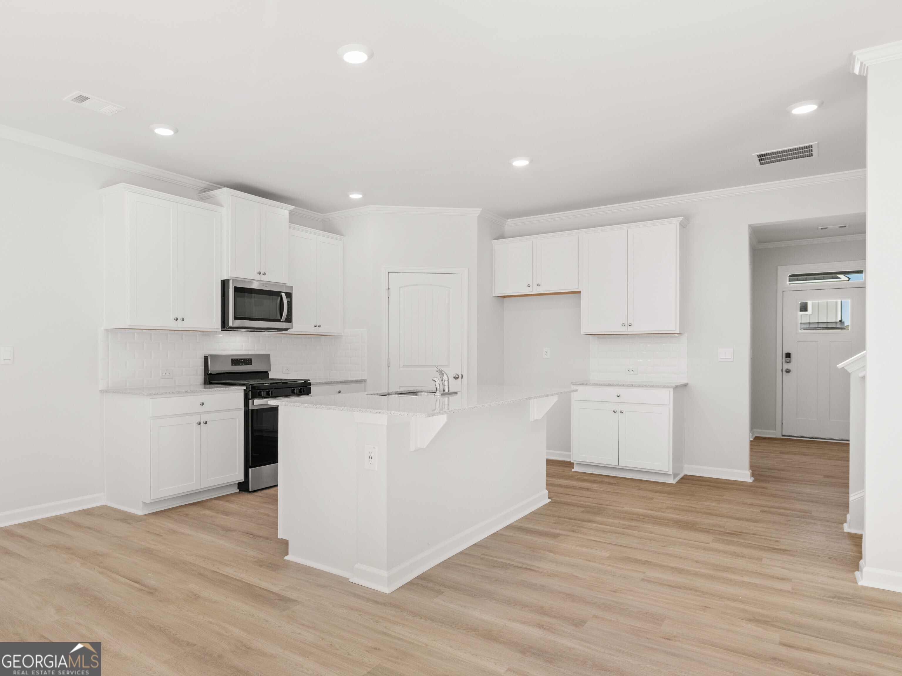 156 Hampton Drive Dallas, GA 30132 - Photo 7 of 81