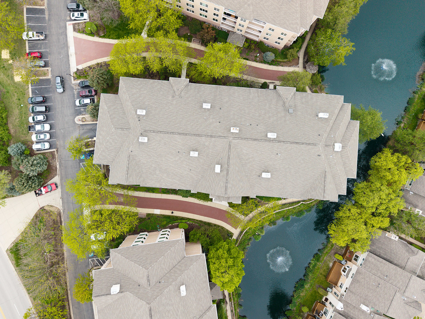 1715 Pavilion Way, Unit 307 Park Ridge, IL 60068 - Photo 34 of 35