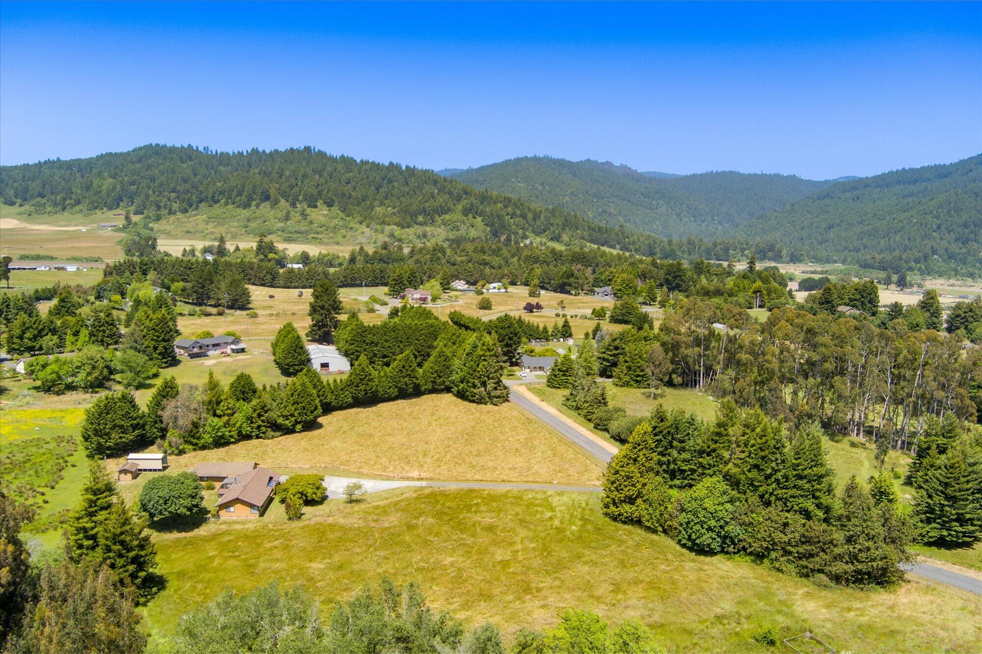 2800 Barber Creek Road Hydesville, CA 95547 - Photo 10 of 60