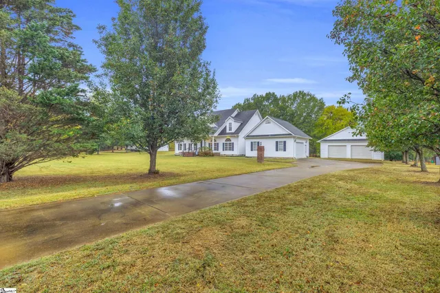 $625,000 | 109 Sheila Drive, Williamston, SC 29697