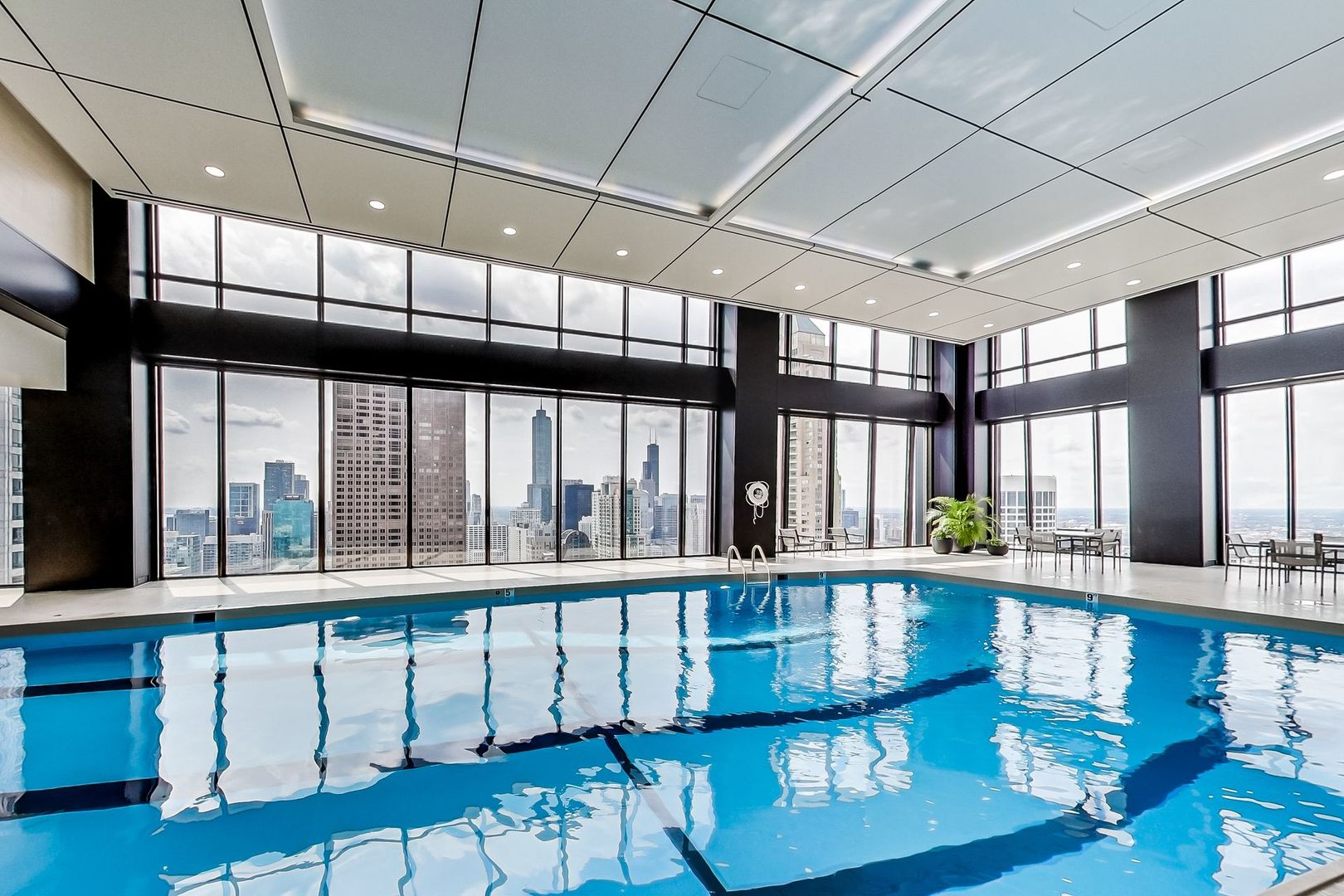175 East Delaware Place, Unit 5819 Chicago, IL 60611 - Photo 19 of 22 a view of a large swimming pool