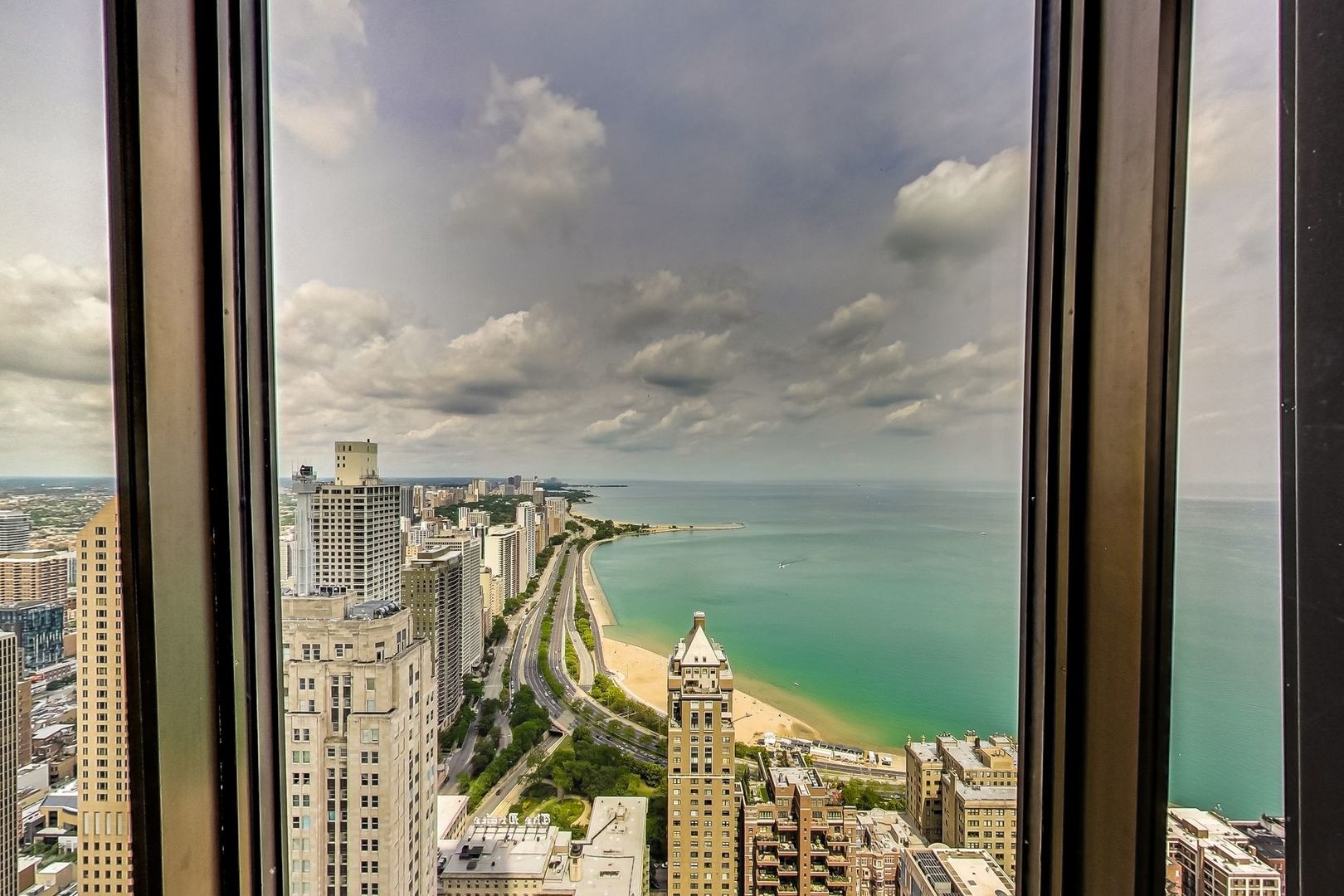175 East Delaware Place, Unit 5819 Chicago, IL 60611 - Photo 22 of 22 a view of a lake from a window