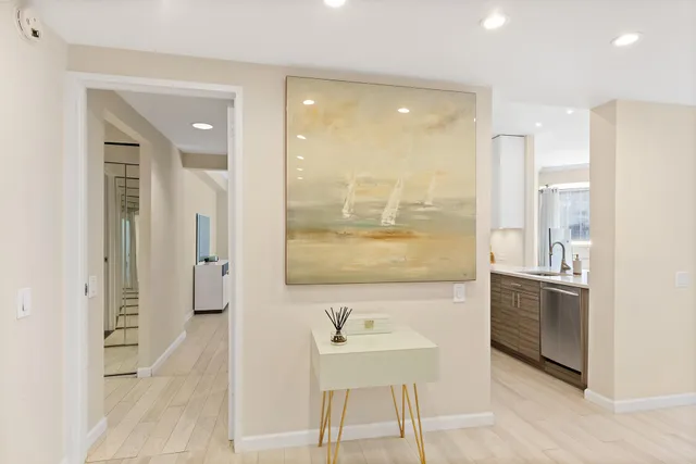 $1,250,000 | 150 West 56th Street, Unit 2812 | Theater District