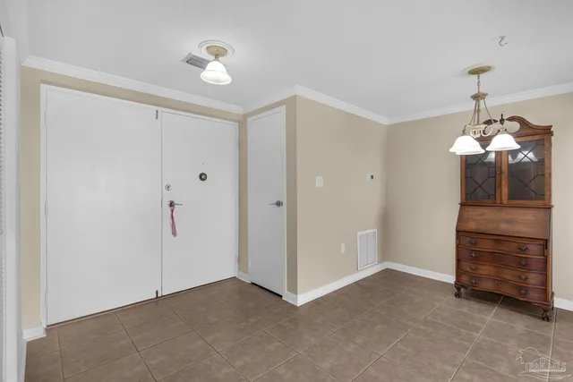 $189,000 | 615 Bayshore Drive, Unit 206, Pensacola, FL 32507