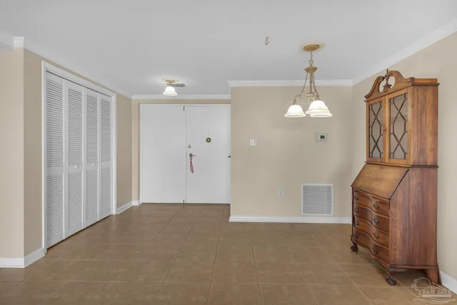 $189,000 | 615 Bayshore Drive, Unit 206, Pensacola, FL 32507