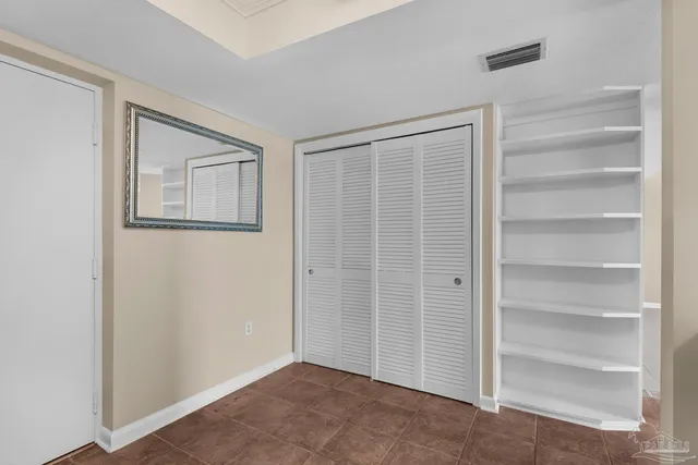 $189,000 | 615 Bayshore Drive, Unit 206, Pensacola, FL 32507