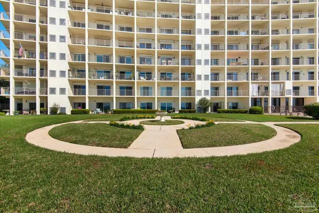 $189,000 | 615 Bayshore Drive, Unit 206, Pensacola, FL 32507