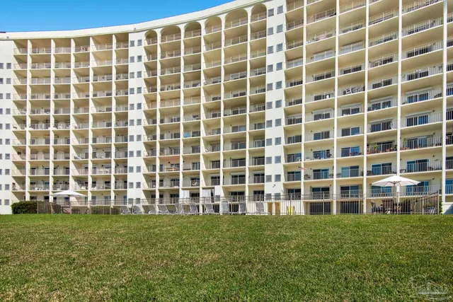 $189,000 | 615 Bayshore Drive, Unit 206, Pensacola, FL 32507