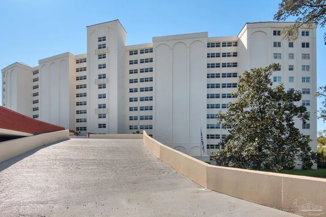 $189,000 | 615 Bayshore Drive, Unit 206, Pensacola, FL 32507
