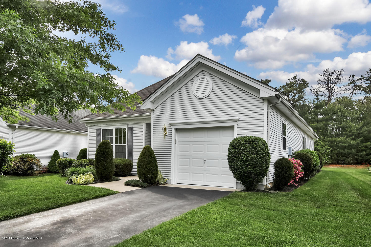 50 Silverside Rd Lakewood-large-003-3-4M