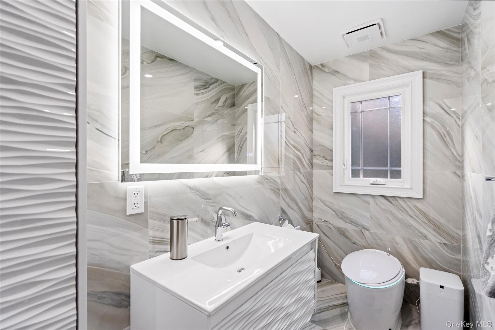 897 Ripley Lane Muttontown, NY 11771 - Photo 18 of 45 Full bath