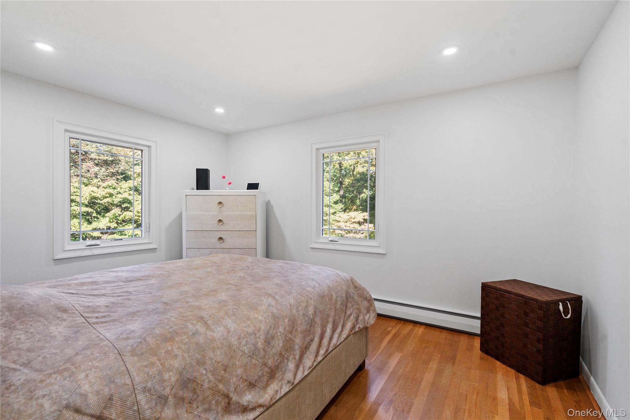 897 Ripley Lane Muttontown, NY 11771 - Photo 27 of 45 Additional Bedroom