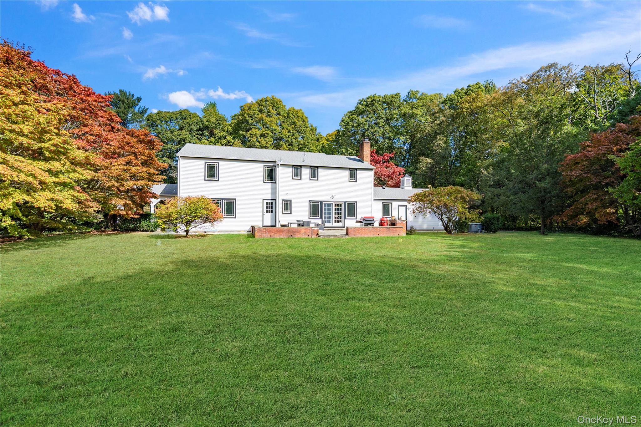 897 Ripley Lane Muttontown, NY 11771 - Photo 3 of 45 Fully renovated home blending timeless elegance with modern luxury