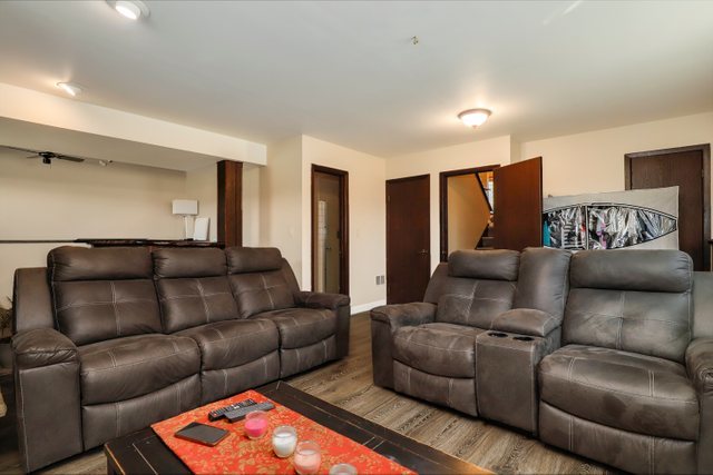 8369 West Kay Street Niles, IL 60714 - Photo 19 of 26 a living room with furniture and a couch