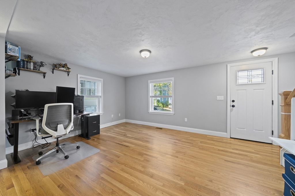 54 Elmlawn Road Braintree, MA 02184 - Photo 5 of 11 Gallery Image 5