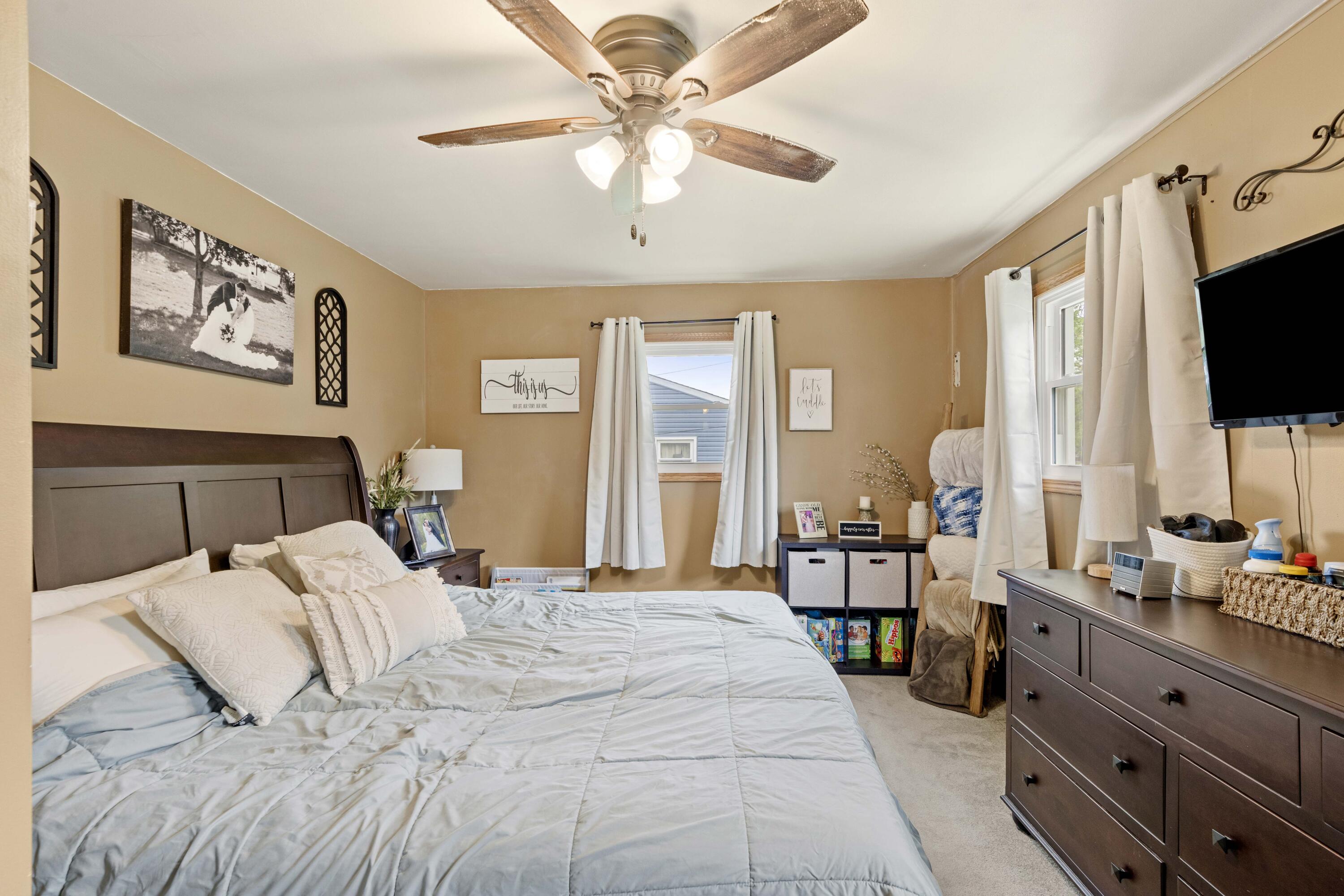 637 Joe Martin Road Lowell, IN 46356 - Photo 9 of 24 3000x2000