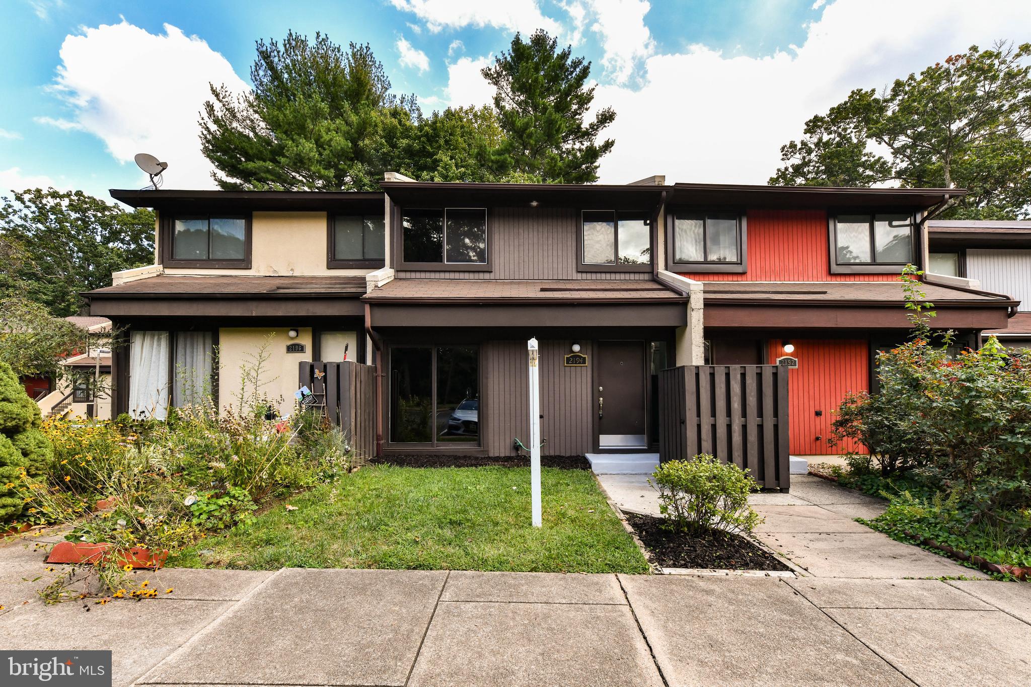 2194 Cartwright Place Reston, VA 20191 - Photo 1 of 51 Gallery Image 1