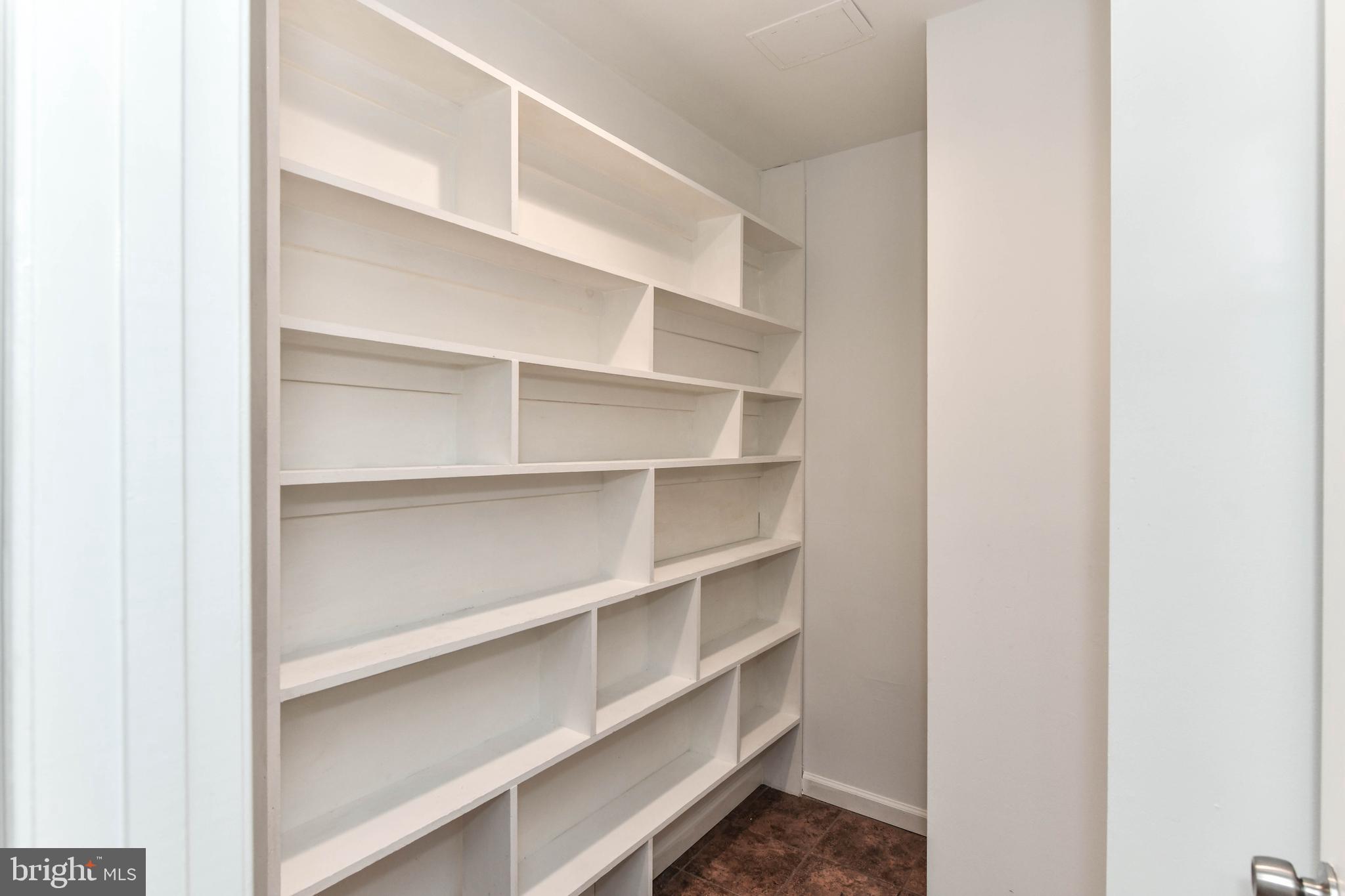 2194 Cartwright Place Reston, VA 20191 - Photo 16 of 51 Gallery Image 16