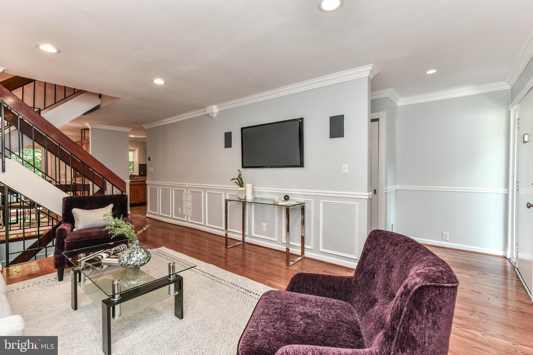 2194 Cartwright Place Reston, VA 20191 - Photo 3 of 51 Gallery Image 3
