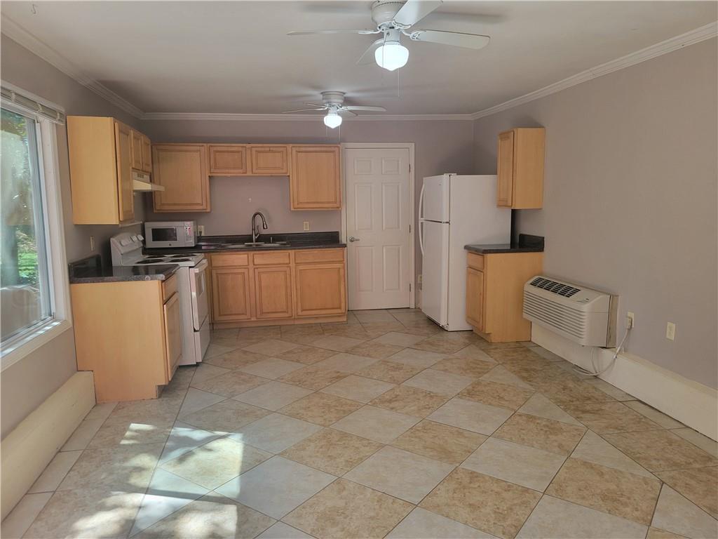 591 Bolan Street Southeast, Unit B Marietta, GA 30008 - Photo 2 of 7