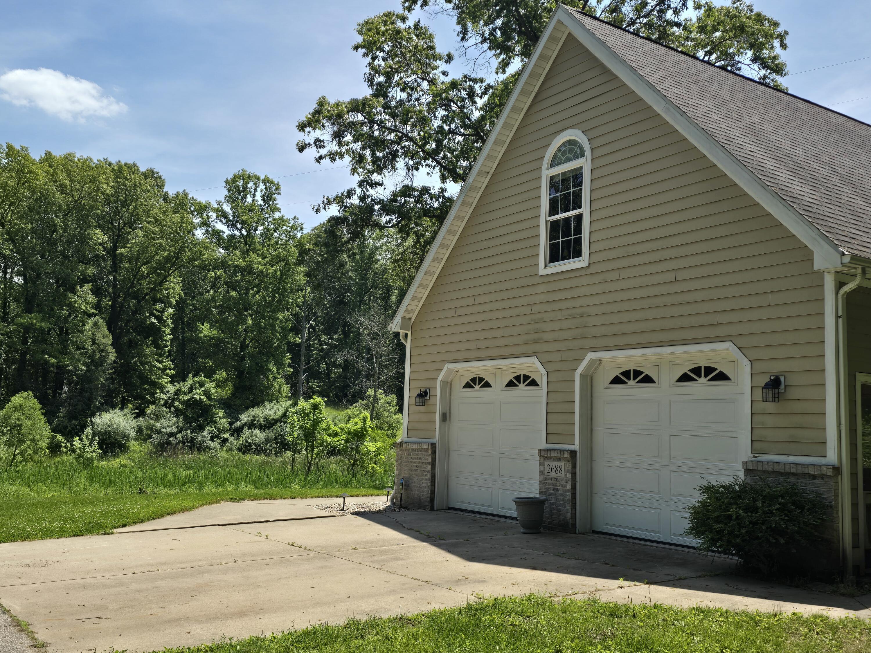 2688 North Goldring Road La Porte, IN 46350 - Photo 41 of 44 3000x2250