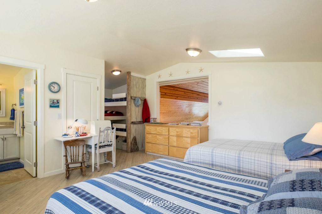 679 Mackaye Harbor Road Lopez Island, WA 98261 - Photo 17 of 24