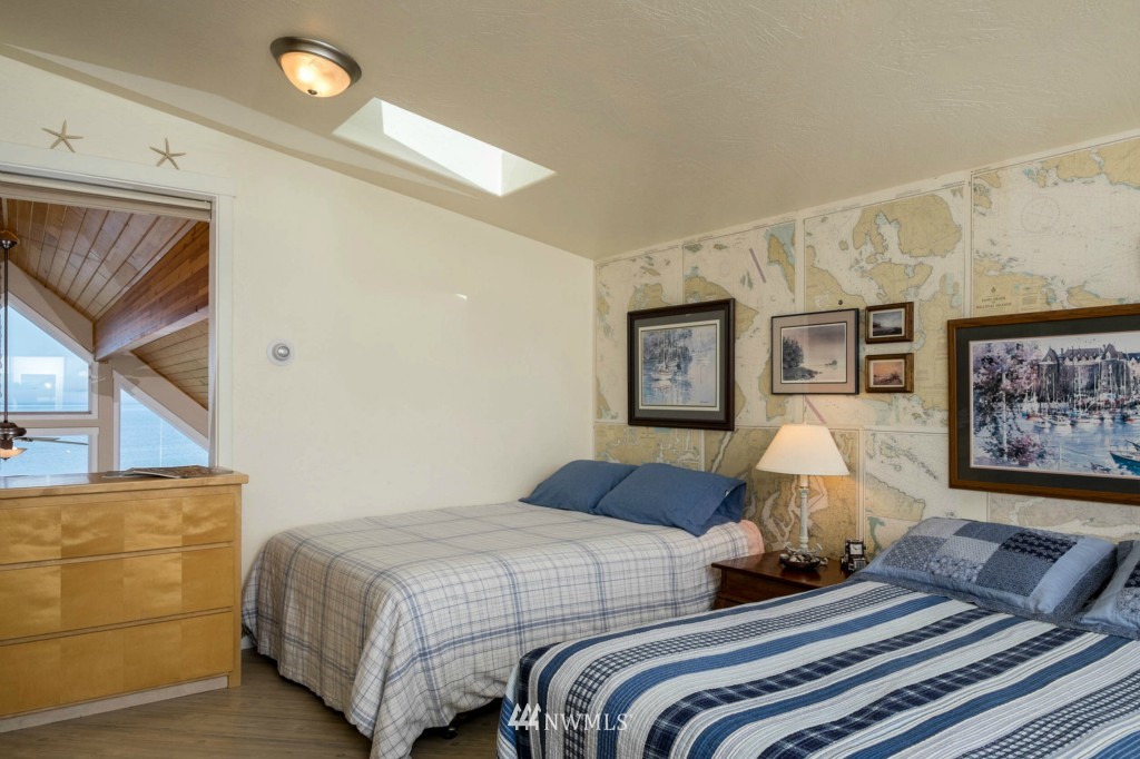679 Mackaye Harbor Road Lopez Island, WA 98261 - Photo 18 of 24