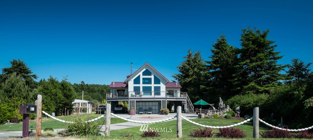 679 Mackaye Harbor Road Lopez Island, WA 98261 - Photo 4 of 24
