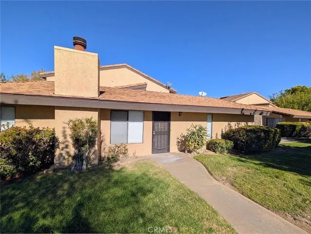 $1,500 | 14736 Chaparral Lane, Unit 1, Helendale, CA 92342
