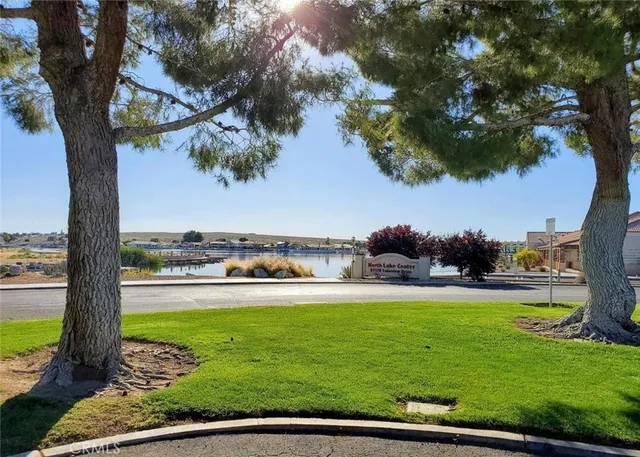 $1,500 | 14736 Chaparral Lane, Unit 1, Helendale, CA 92342