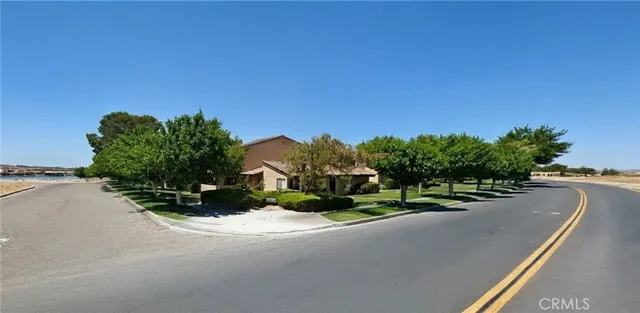 $1,500 | 14736 Chaparral Lane, Unit 1, Helendale, CA 92342