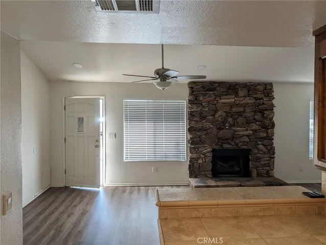 $1,500 | 14736 Chaparral Lane, Unit 1, Helendale, CA 92342