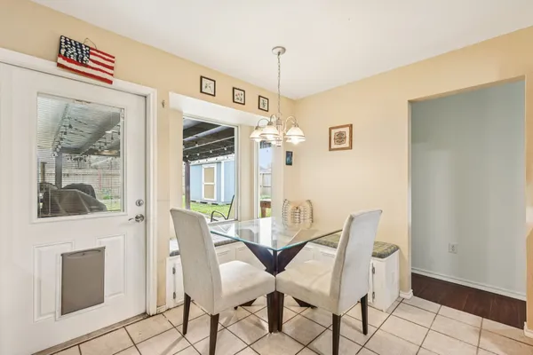 $370,000 | 9631 Carousel Lane, Houston, TX 77080