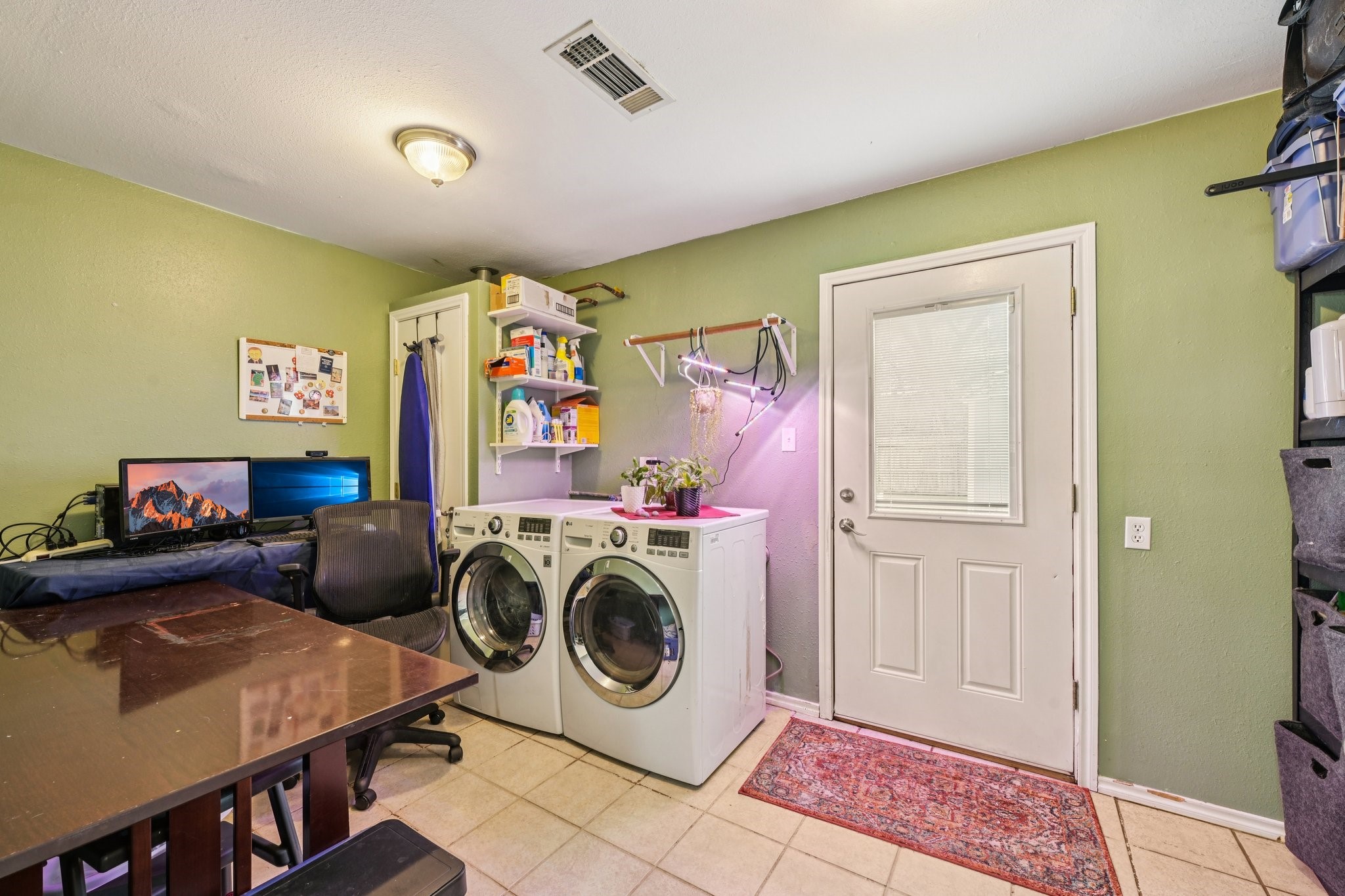 9631 Carousel Lane Houston, TX 77080 - Photo 17 of 28