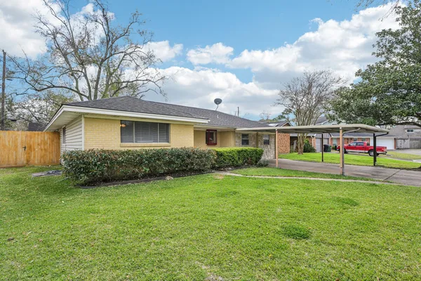 $370,000 | 9631 Carousel Lane, Houston, TX 77080