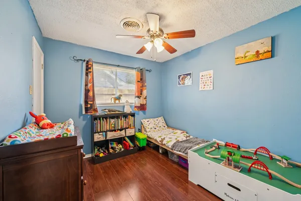 $370,000 | 9631 Carousel Lane, Houston, TX 77080