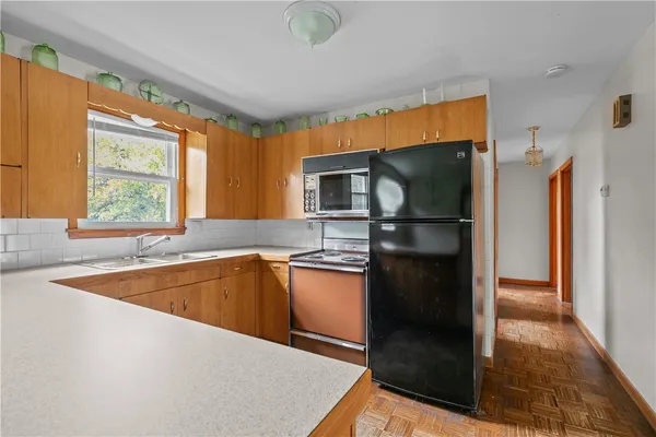 $448,000 | 75 Montgomery Street, Tiverton, RI 02878