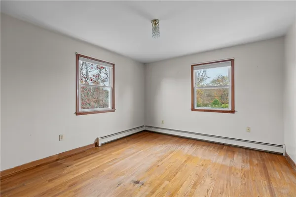 $448,000 | 75 Montgomery Street, Tiverton, RI 02878