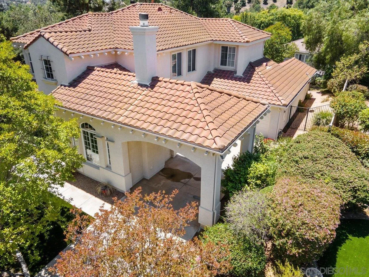 2195 Stone Castle Fallbrook, CA 92028 - Photo 1 of 37 a view of a house with a yard and sitting area