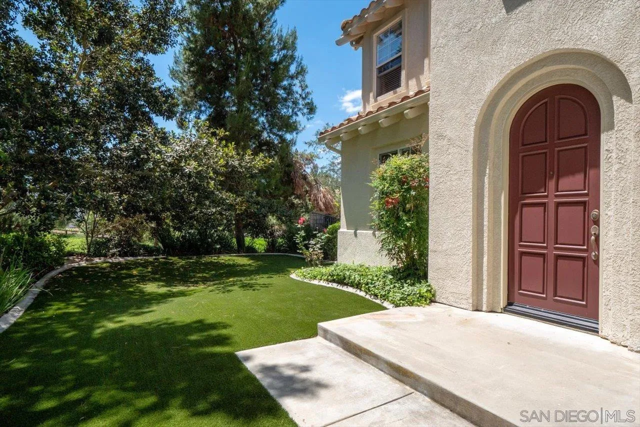 2195 Stone Castle Fallbrook, CA 92028 - Photo 2 of 37 a view of outdoor space yard and balcony