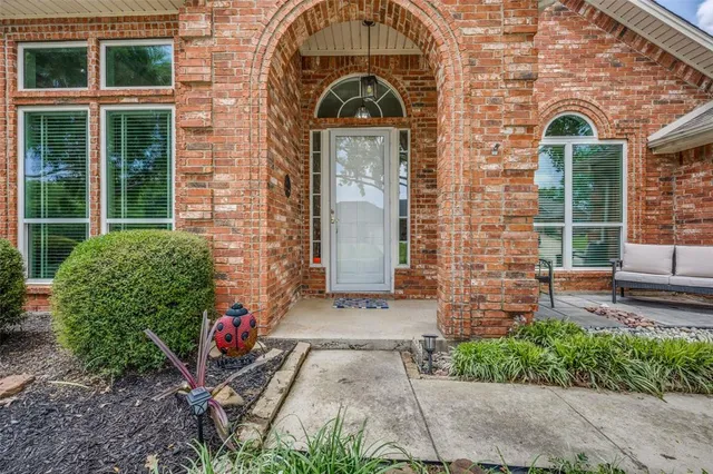 $440,000 | 2925 Custer Drive, Corinth, TX 76210