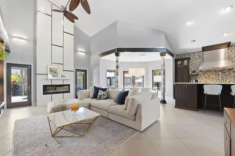 $1,475,000 | 648 Santa Maria Drive, Tierra Verde, FL 33715