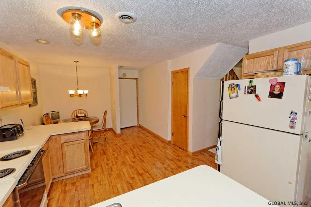 77 Harvard Road Colonie, NY 12189 - Photo 13 of 25 Photo 13