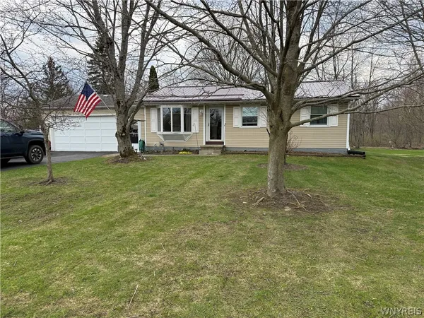 $199,900 | 1973 Aries Avenue, Evans, NY 14047