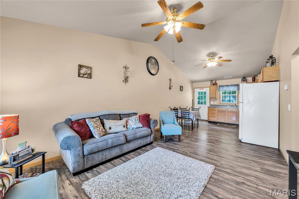 1011 Schieffer's Branch Road Hermann, MO 65041 - Photo 5 of 39