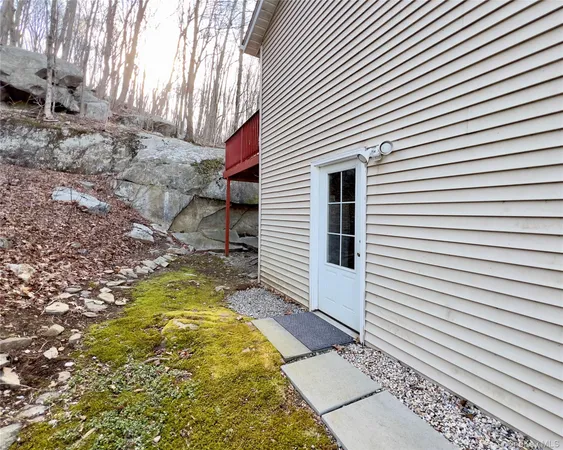 $2,000 | 330 Horsepound Road, Carmel, NY 10512
