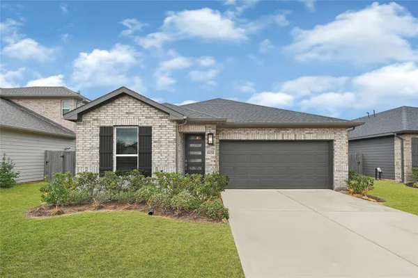 $2,300 | 8458 Harrington Grv Trail, Richmond, TX 77407