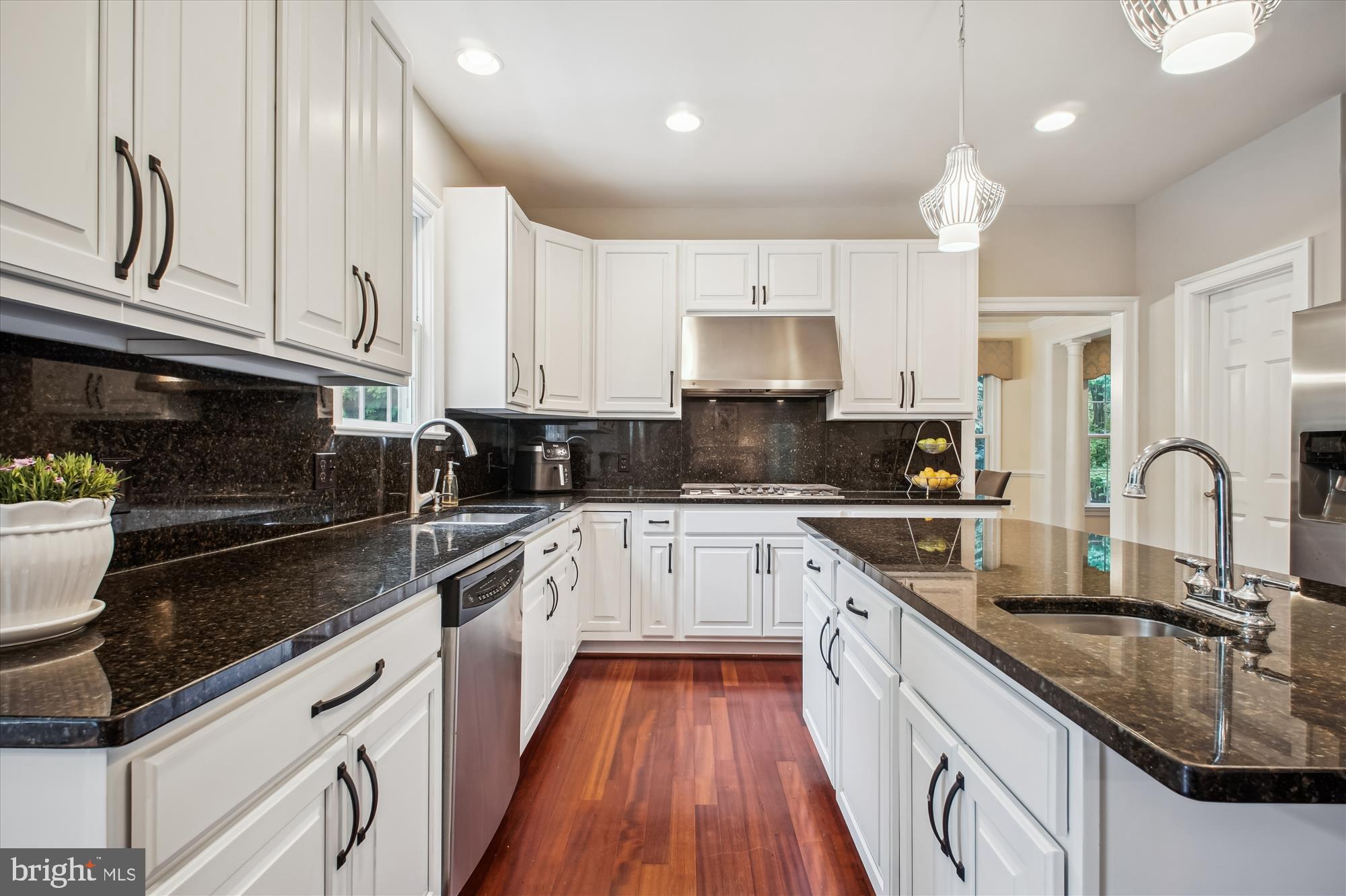 9745 Vale Road Vienna, VA 22181 - Photo 16 of 89 kitchen