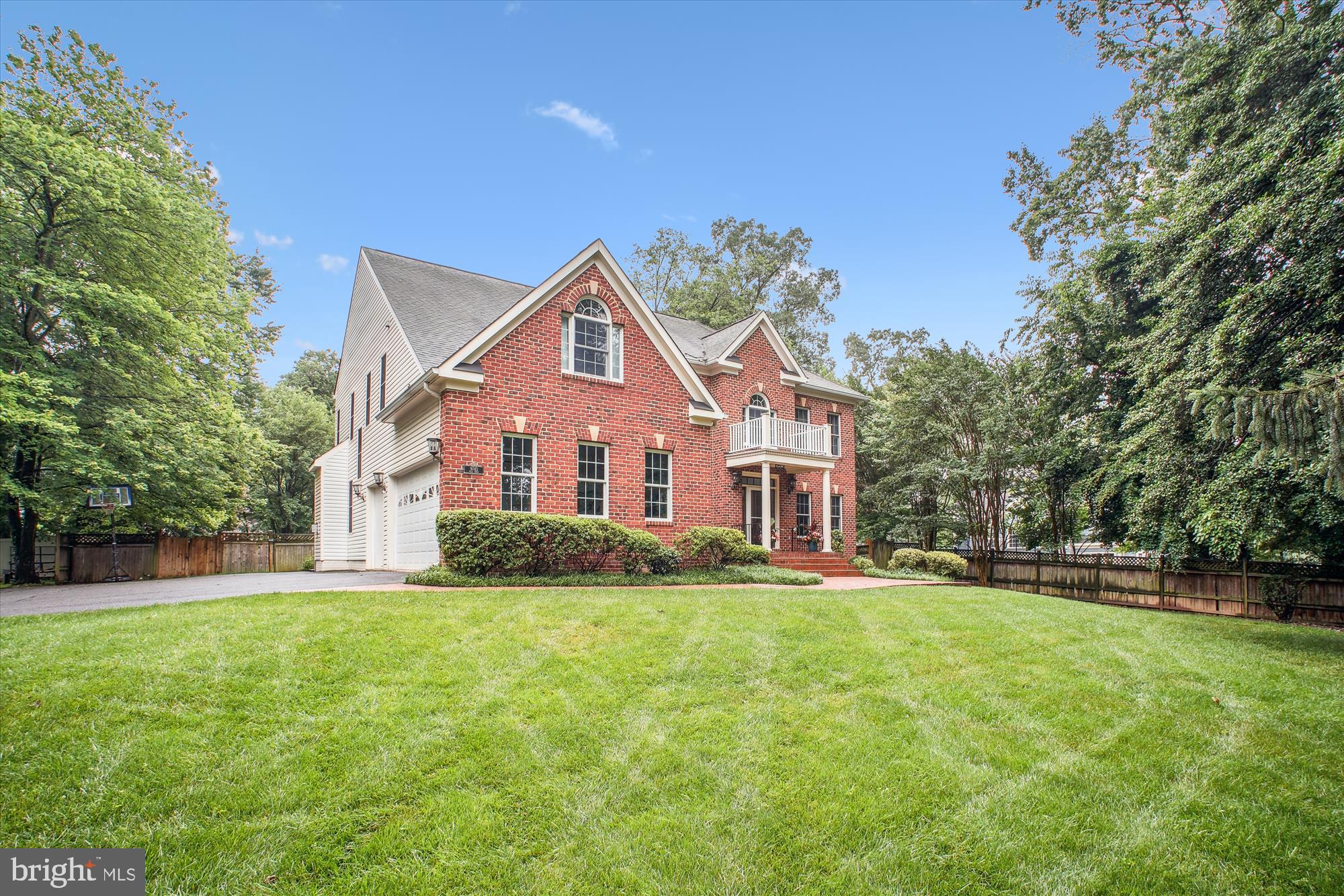 9745 Vale Road Vienna, VA 22181 - Photo 2 of 89 Gallery Image 2