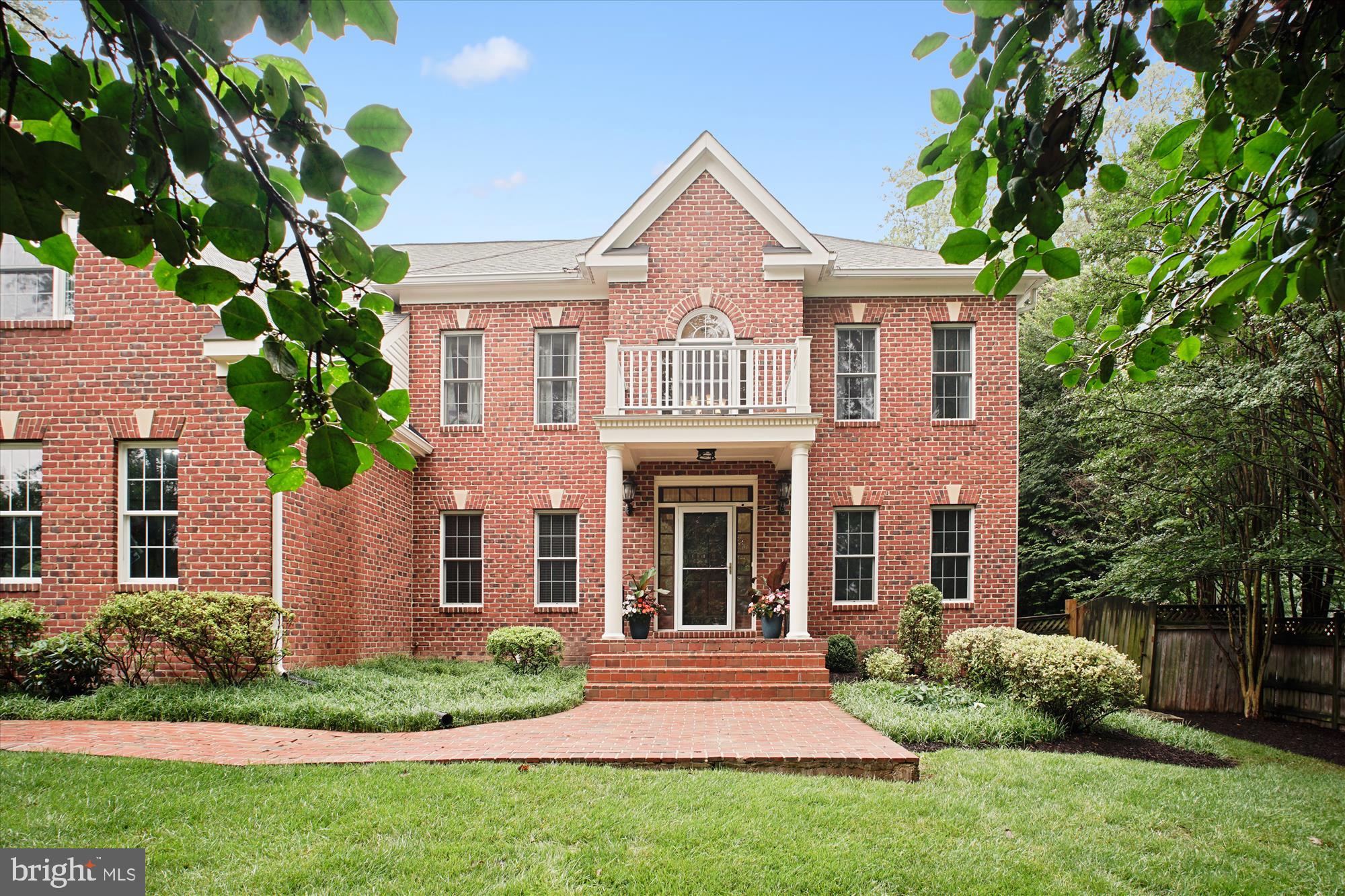 9745 Vale Road Vienna, VA 22181 - Photo 3 of 89 Gallery Image 3